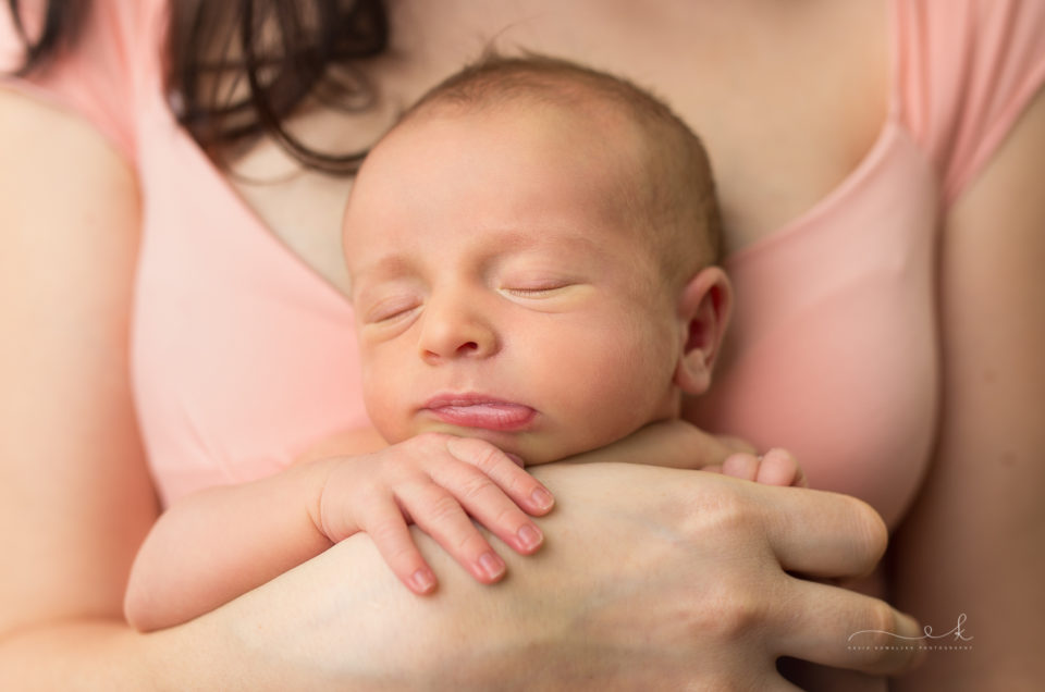 Mikołaj – sesja noworodkowa w Krakowie