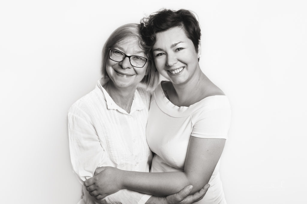 prezent na dzień mamy