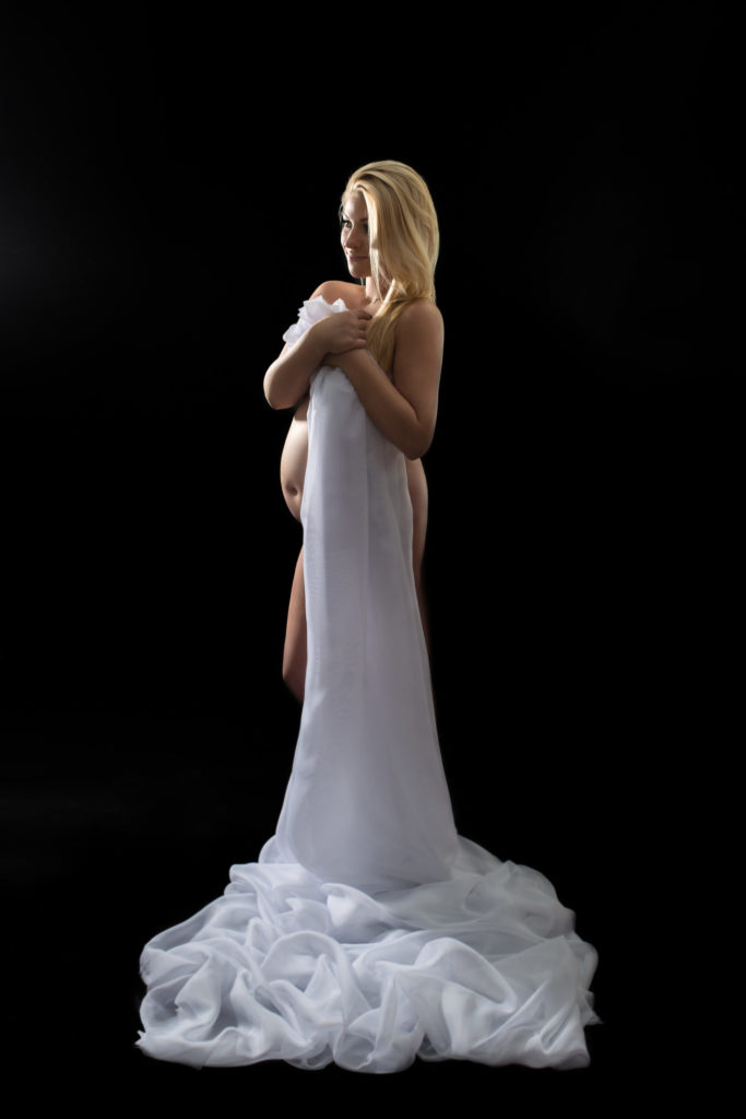 sensualna sesja ciążowa