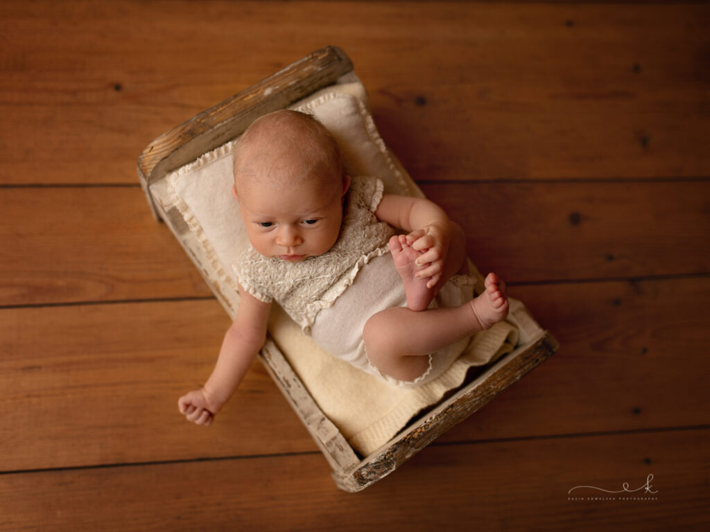 Dlaczego warto wynająć profesjonalnego fotografa noworodkowego