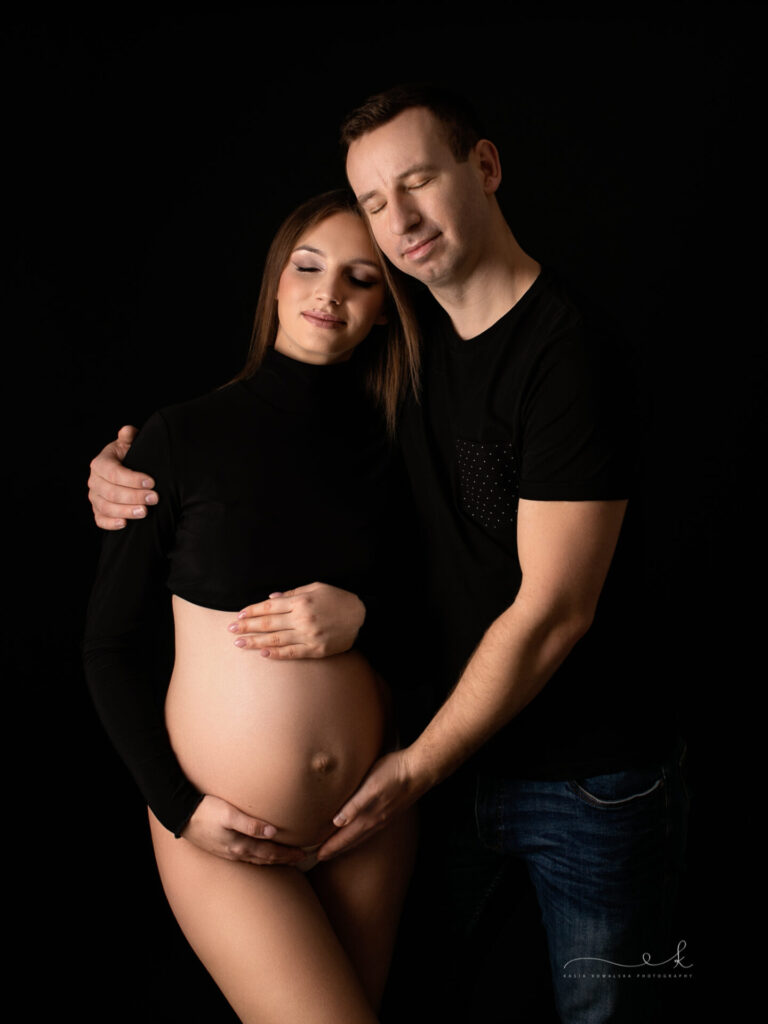 minimalistyczna sesja ciążowa