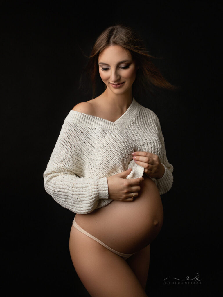 minimalistyczna sesja ciążowa