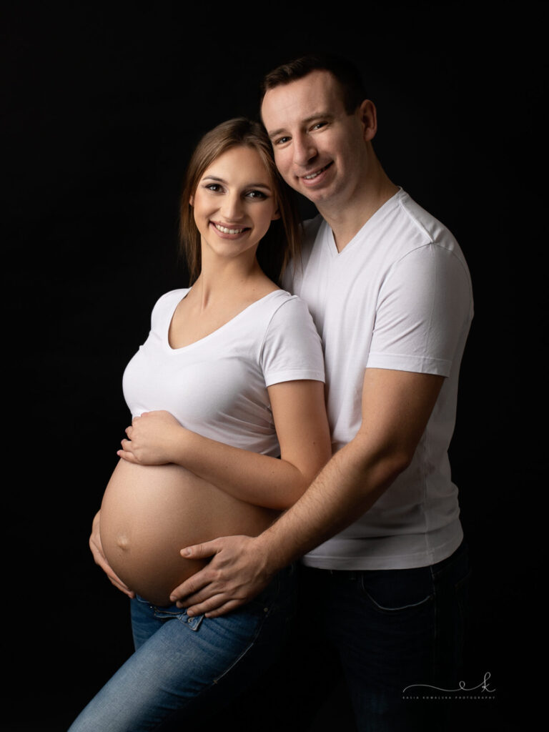 minimalistyczna sesja ciążowa