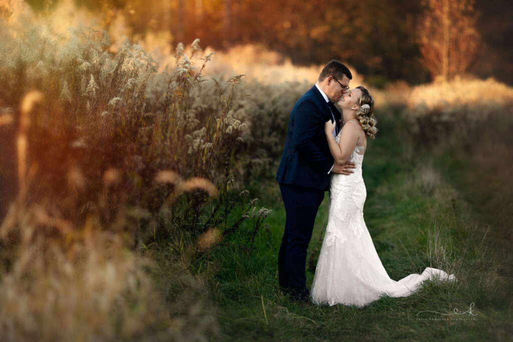 jesienny plener ślubny