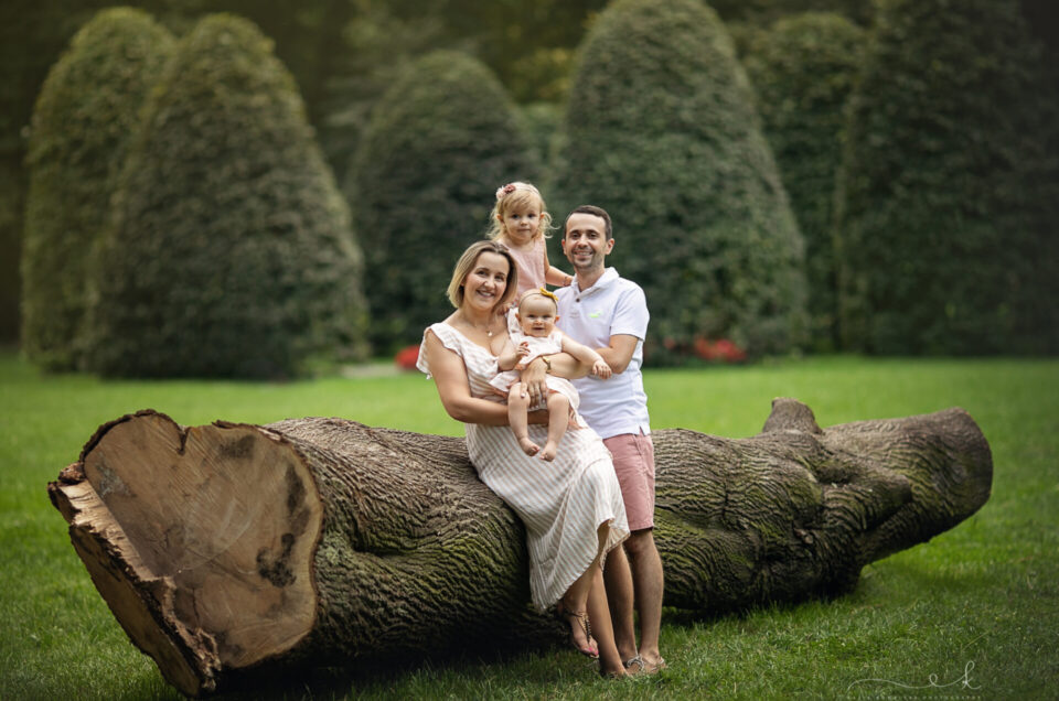 Rodzinna sesja plenerowa w parku Jordana