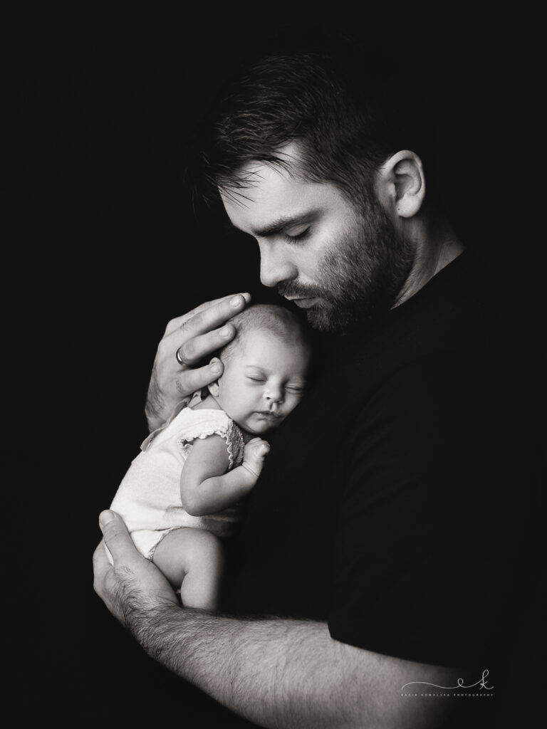 Czy warto zrobić sesję noworodkową u fotografa