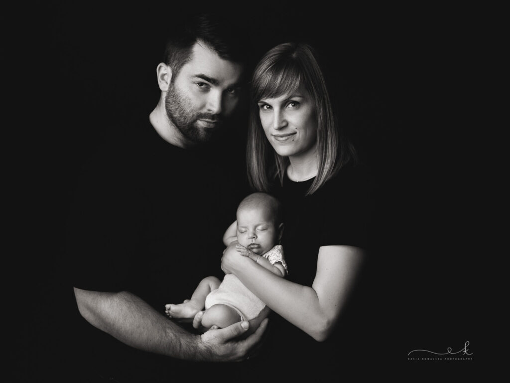 Czy warto zrobić sesję noworodkową u fotografa