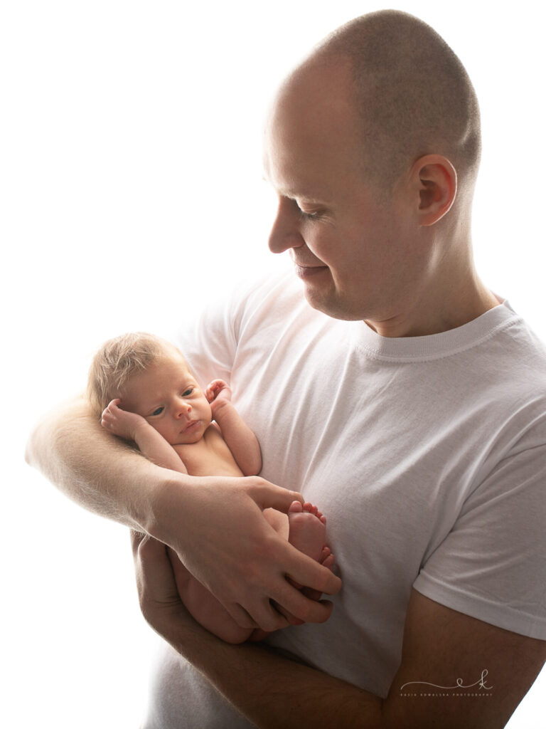 Minimalistyczna sesja noworodkowa Kraków