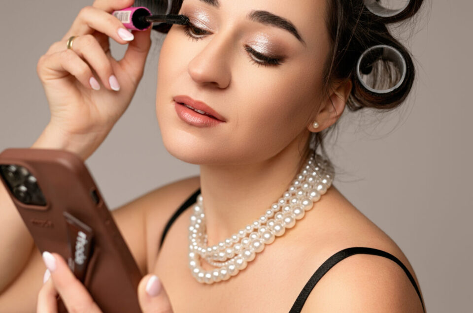 Wizerunkowa sesja fotograficzna dla salonu fryzjerskiego – dlaczego spójny wizerunek w sieci ma znaczenie?